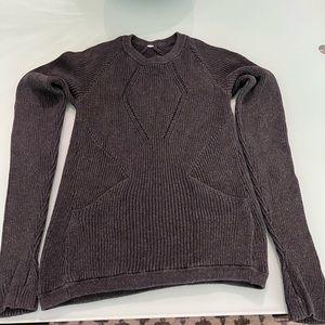 Lululemon gray sweater
